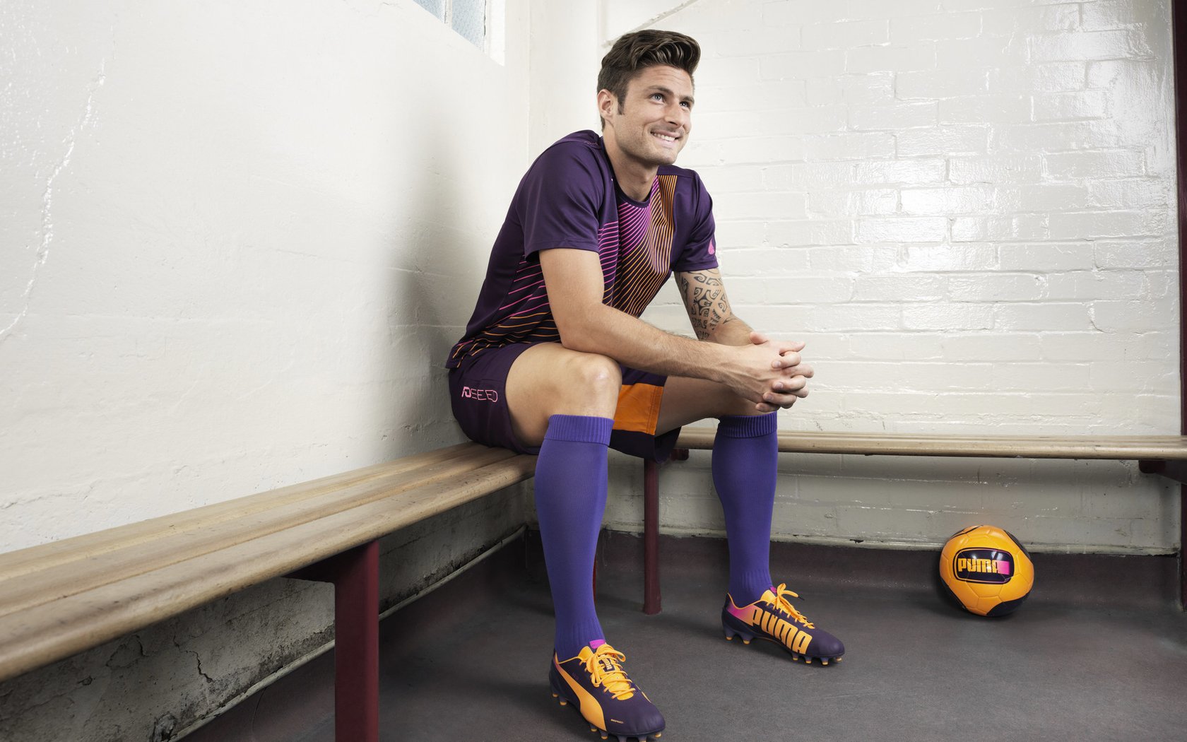 西甲国家德比引爆全球目光，奥地利国家队完胜曼联展现战术革命